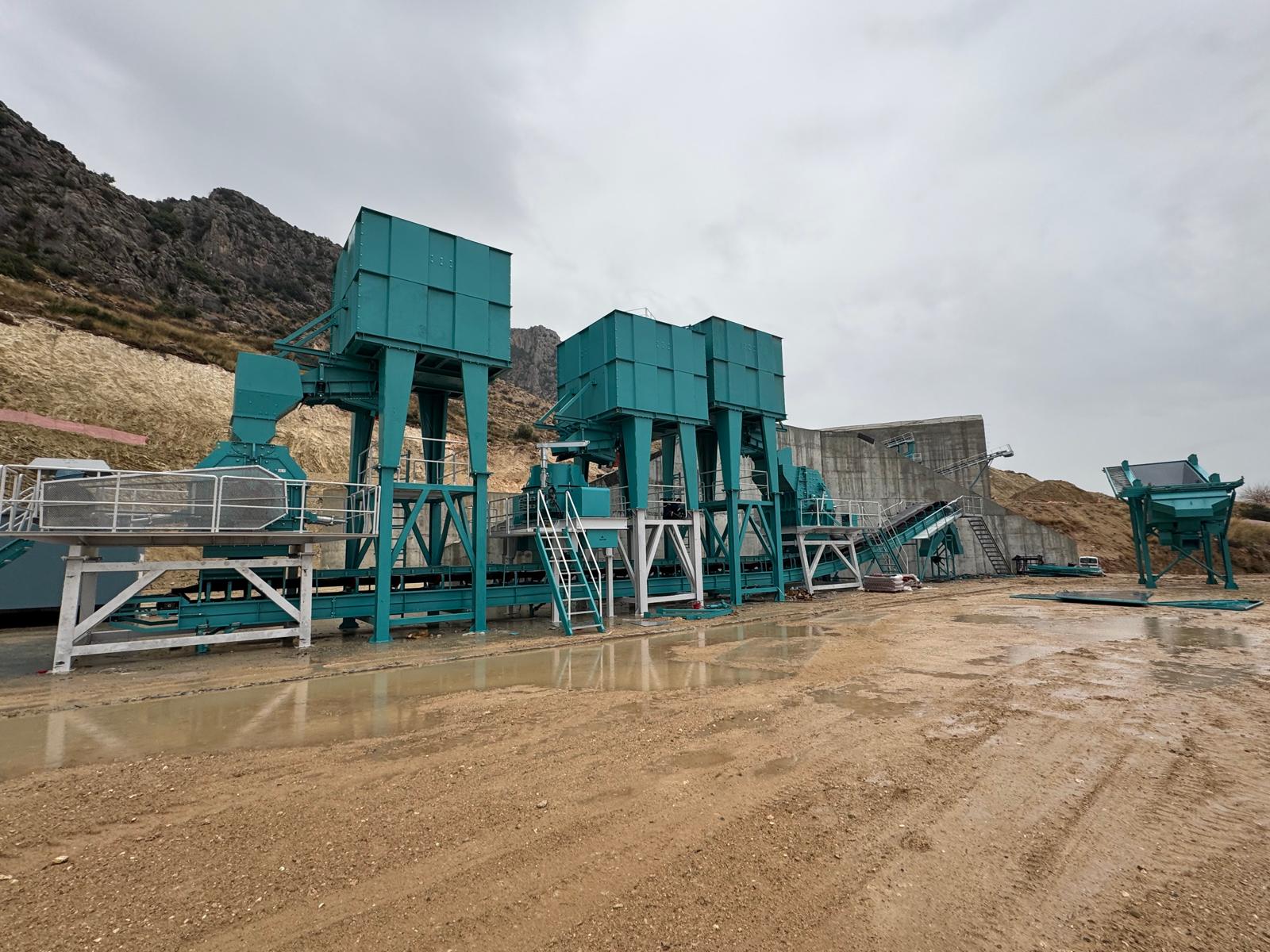 Crushing and Screening Plant Assembly